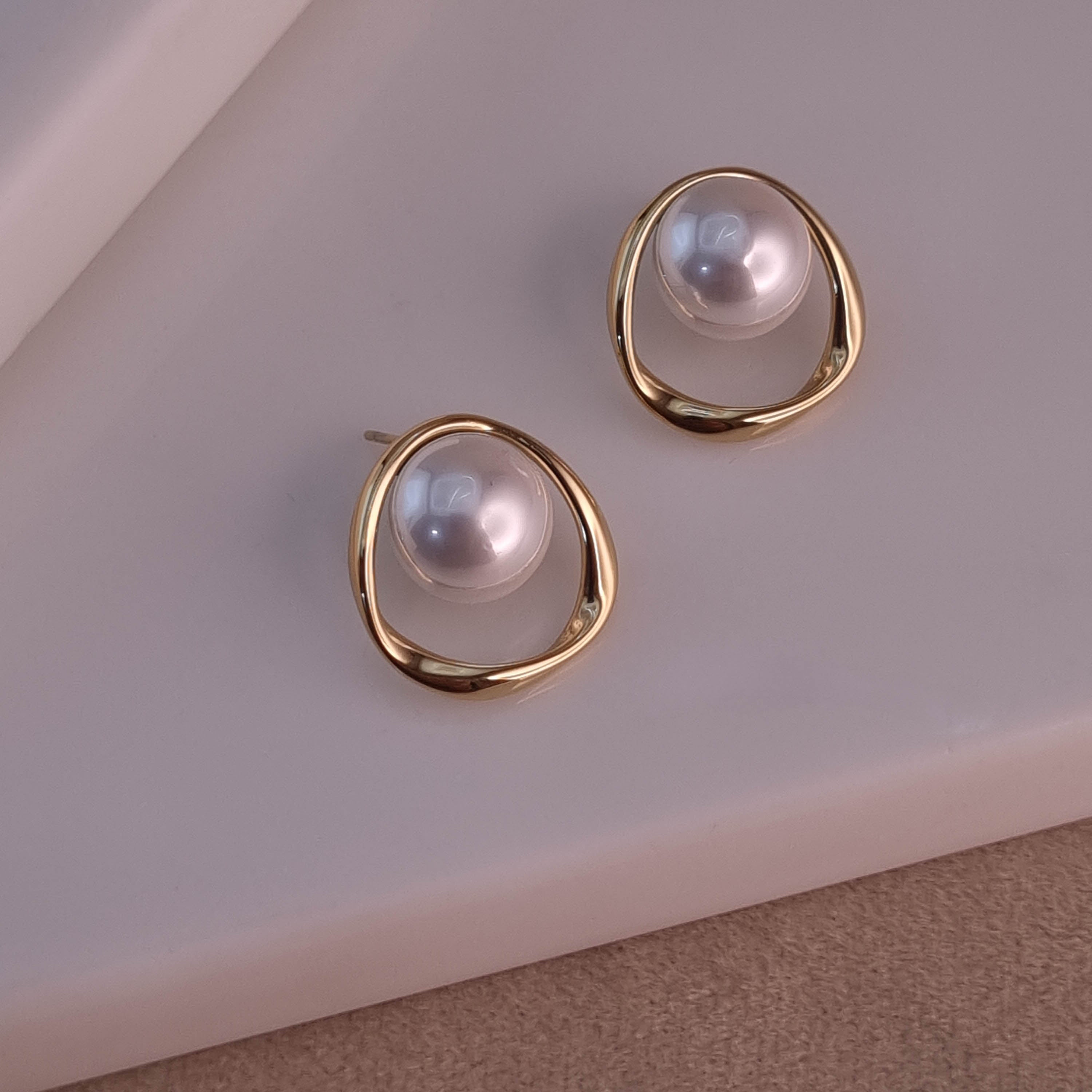 Ethereal Orbit Studs