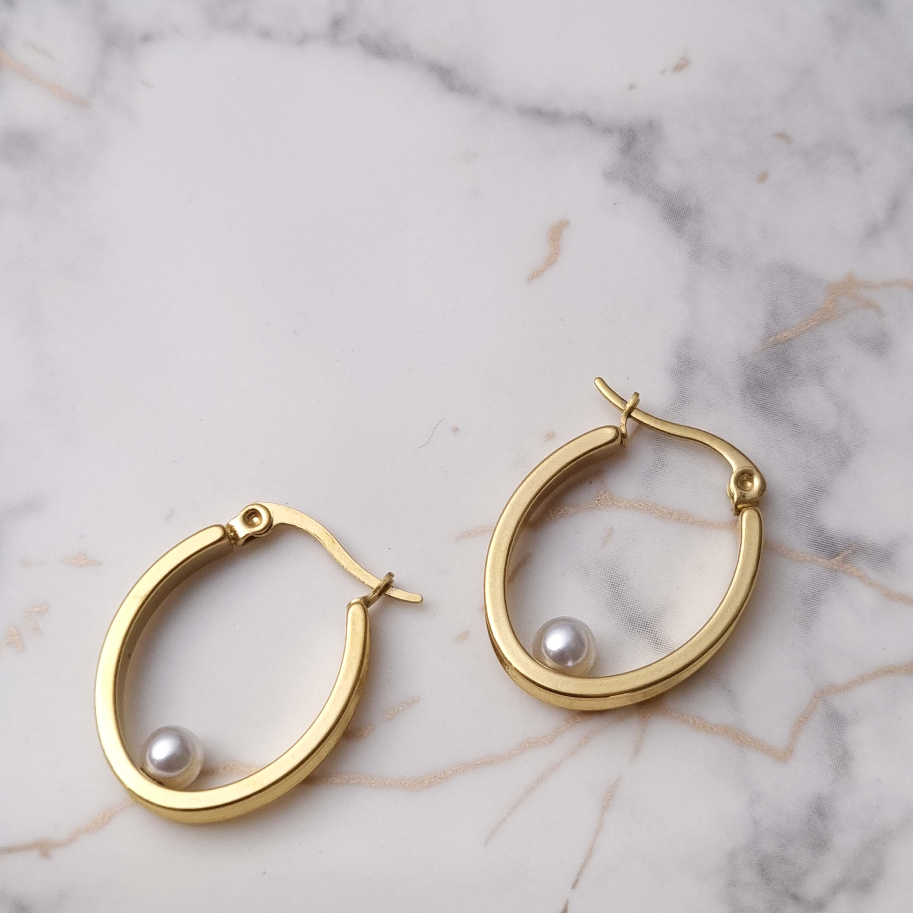 Sol Pearl Hoops