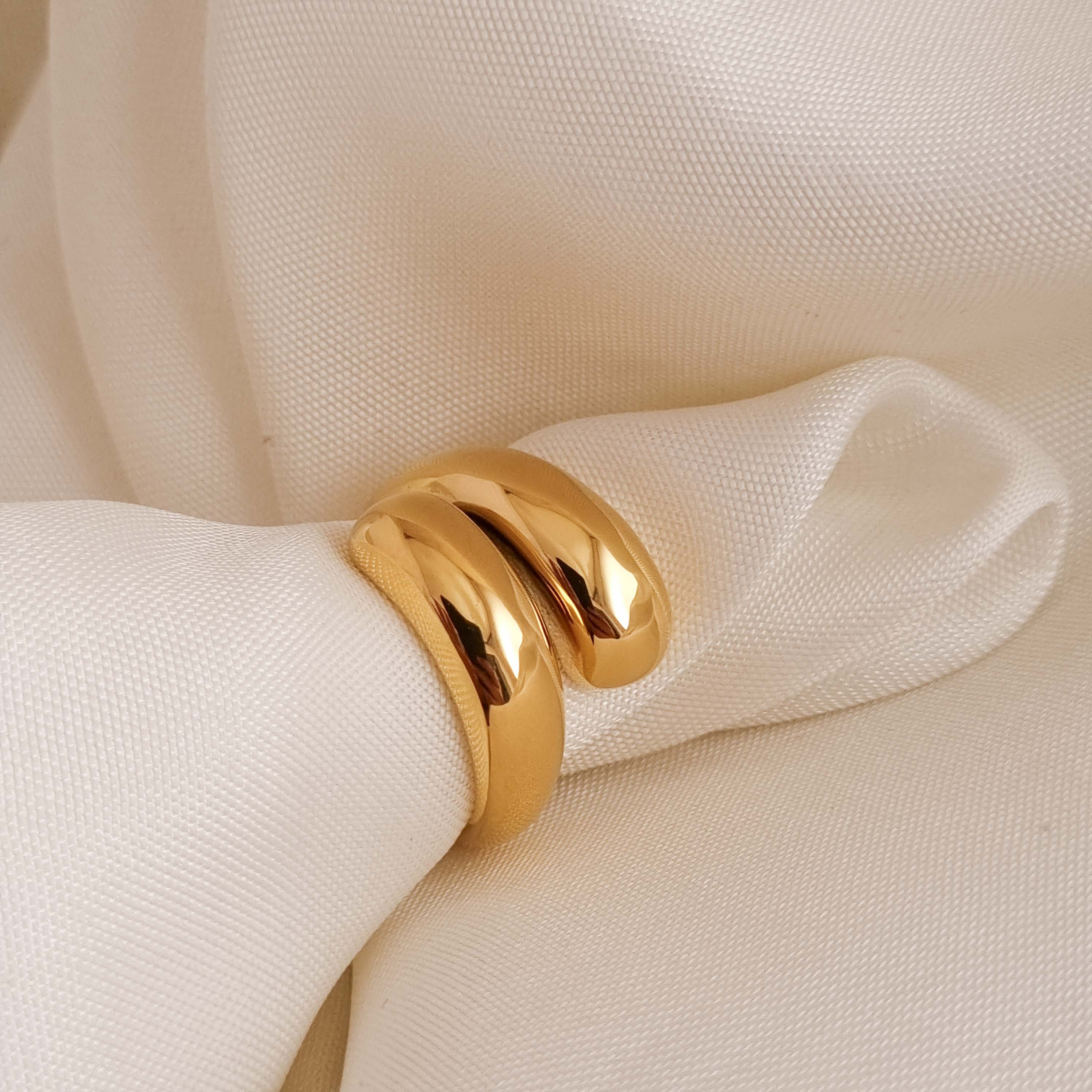 Sculptural Aura Ring