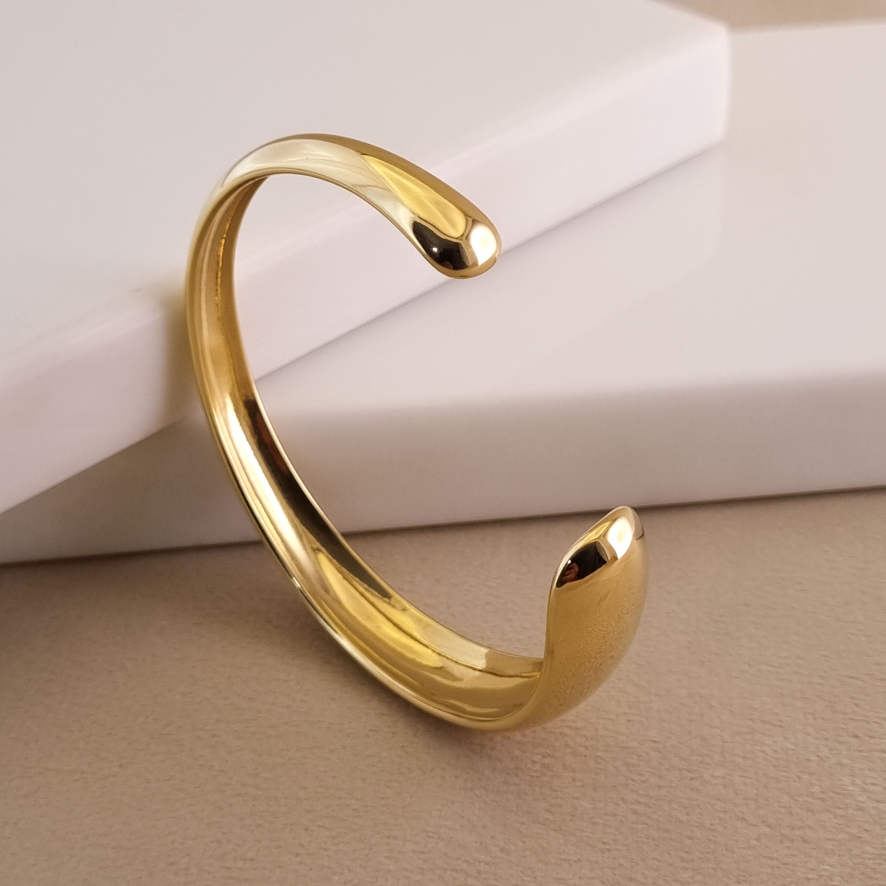 Sculptural Contour Cuff