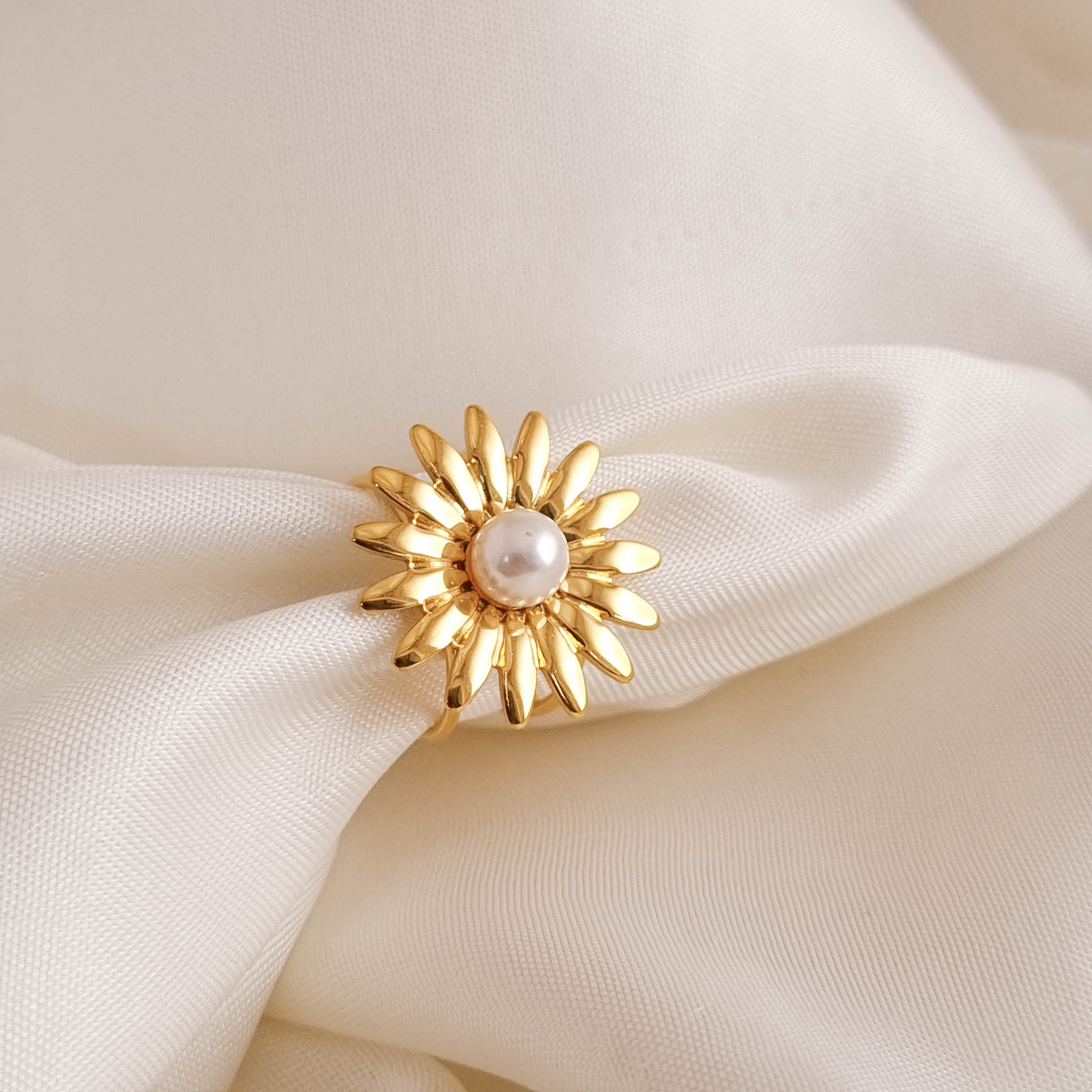 Serene Bloom Ring