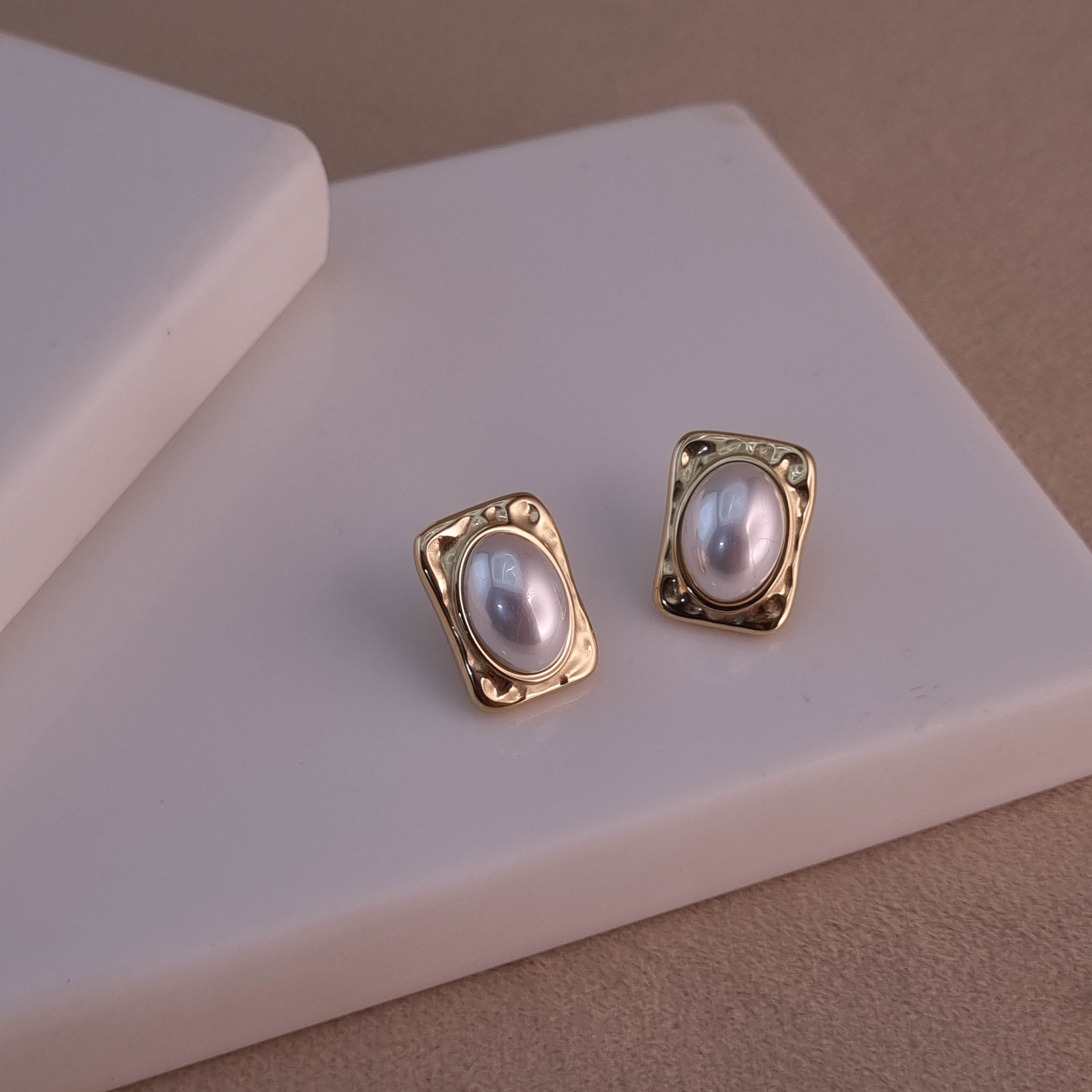 Halo Pearl Squares