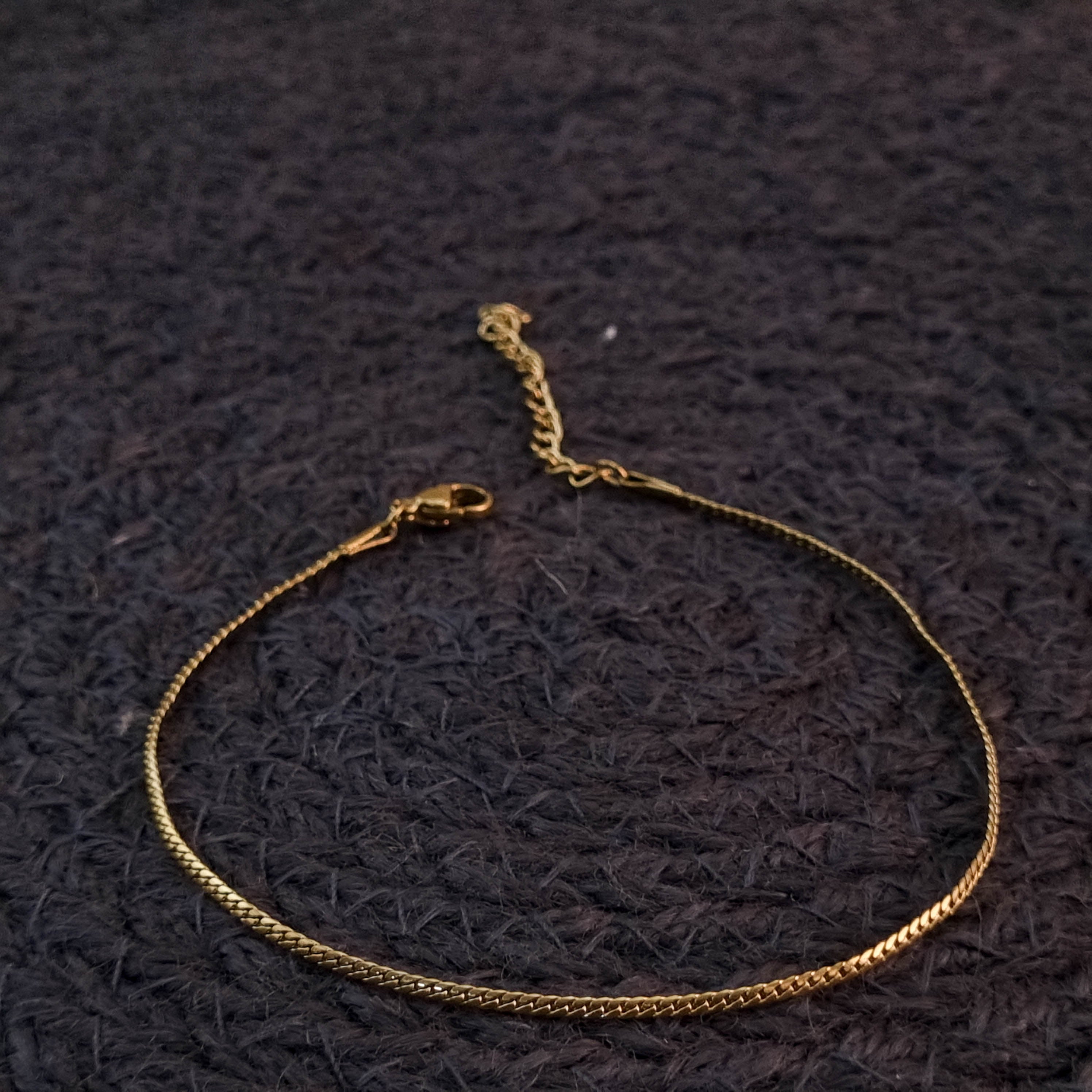 Minimalist Golden Link Anklet