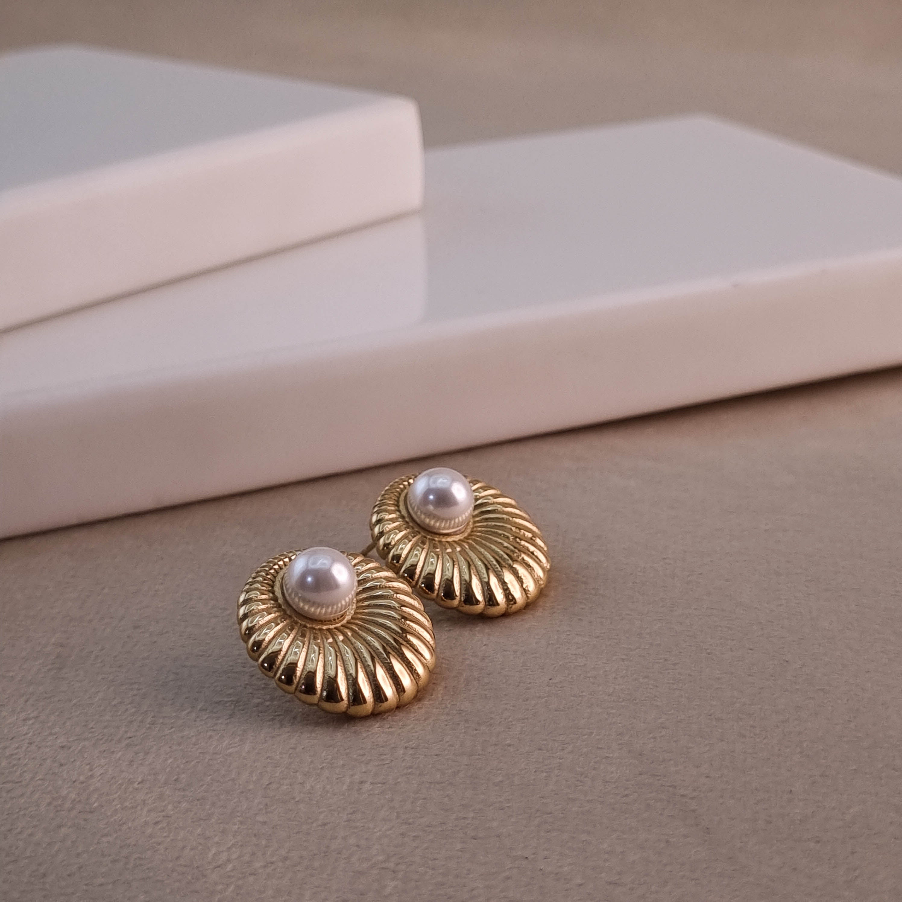 Golden Shell Earrings
