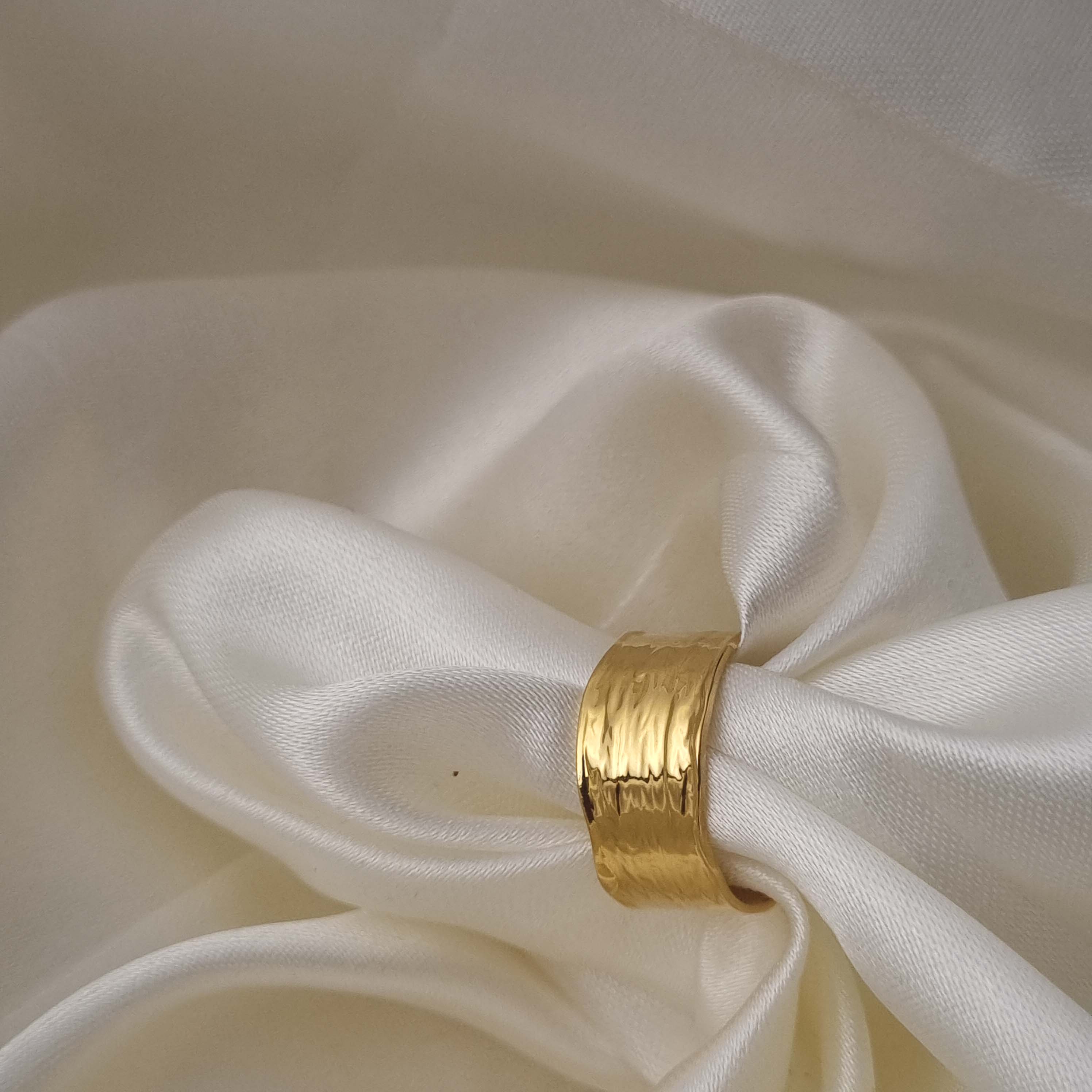Aureate Waves Ring