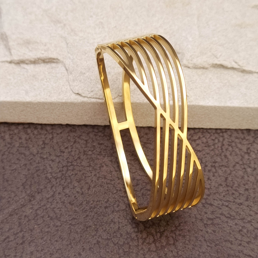 Striated Lattice Cuff Bracelet