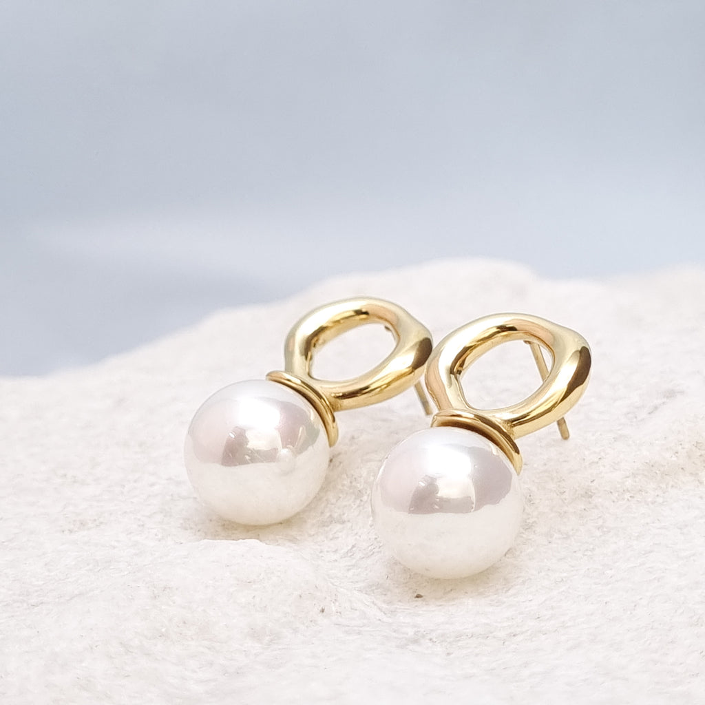 Organic Circle Pearl Drop Earrings