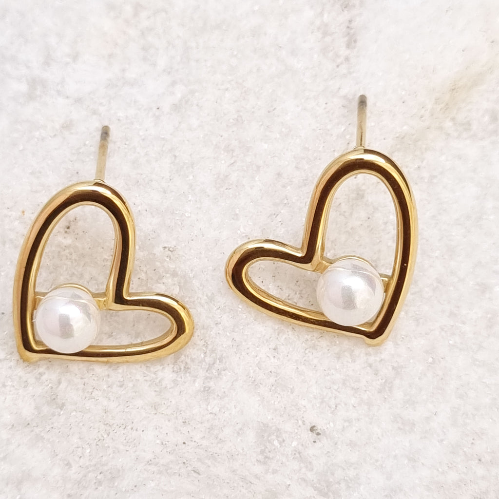 Open Heart Pearl Stud Earrings