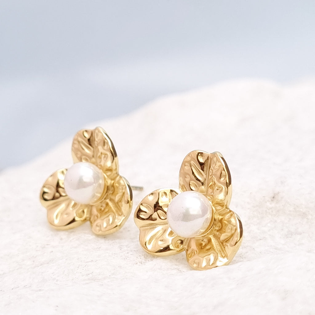 Botanical Pearl Flower Stud Earrings