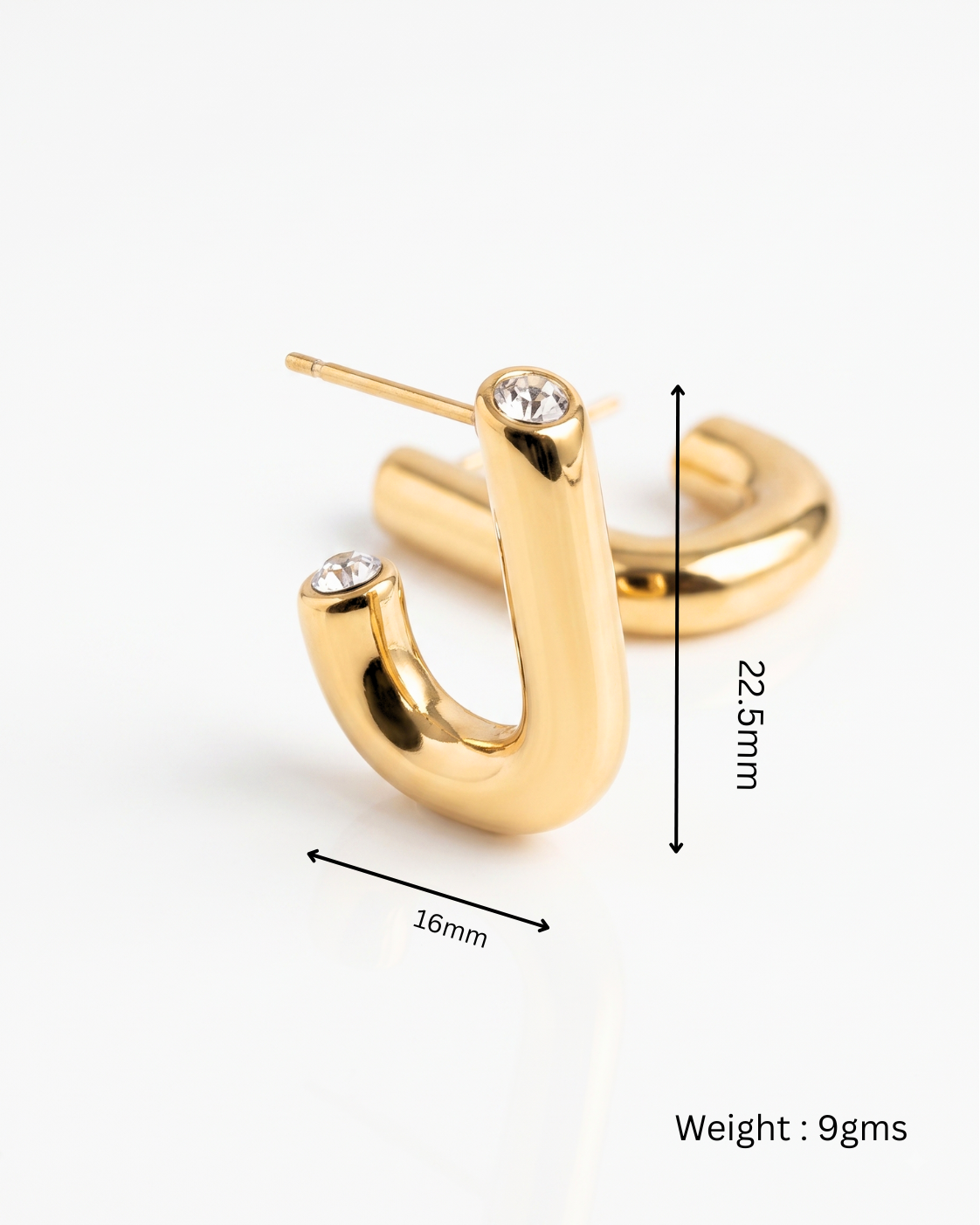 Arch CZ Stud Earrings in 18K Gold