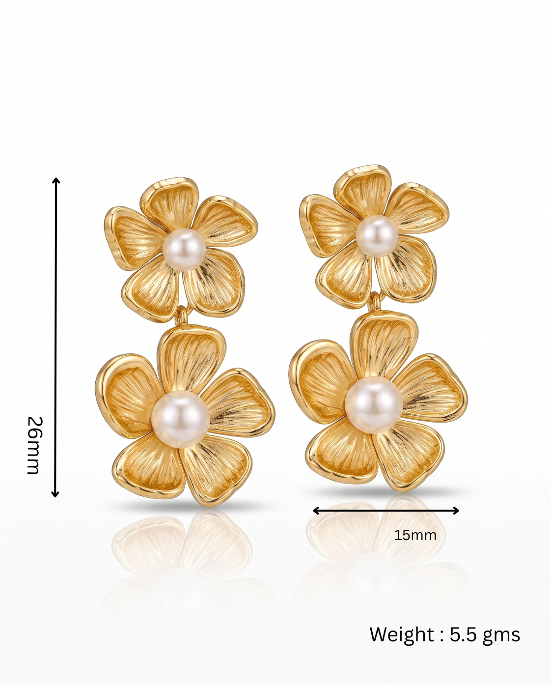 Pearl Centre Flower Stud Earrings