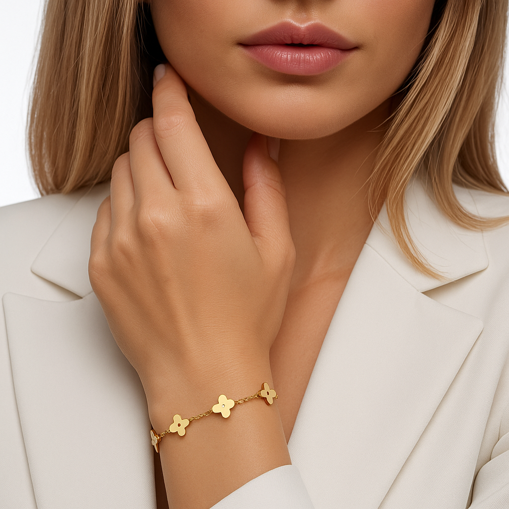 Fleur Dot Bracelet