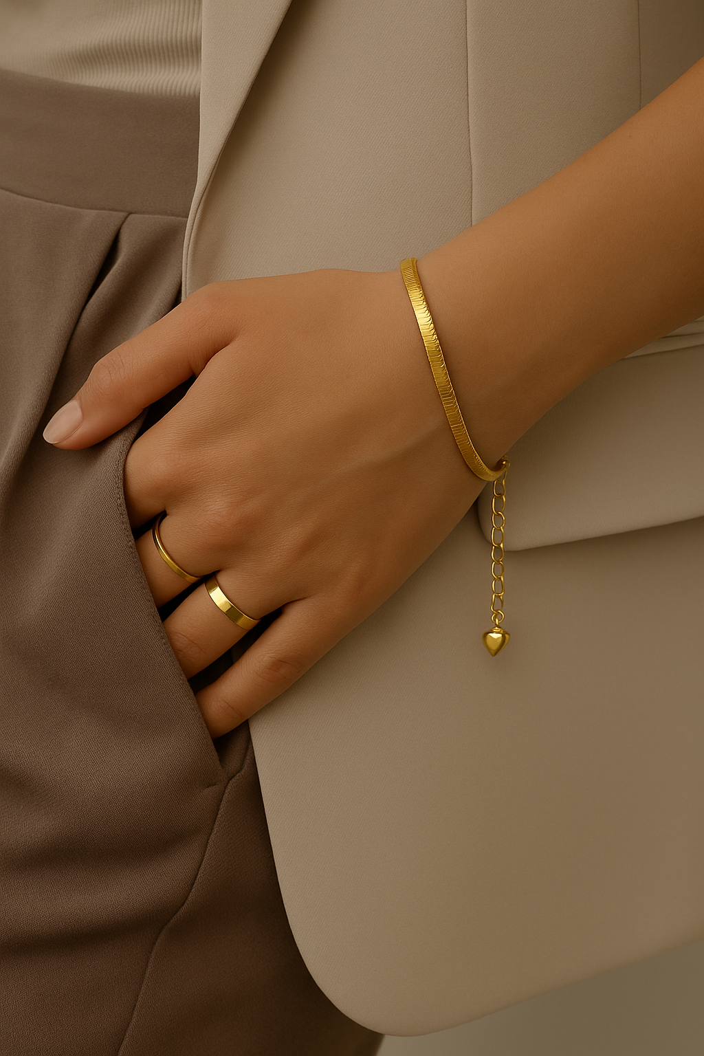Svelta Heart Bracelet
