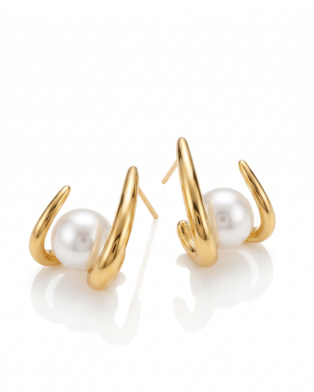 Pearl Claw Stud Earrings