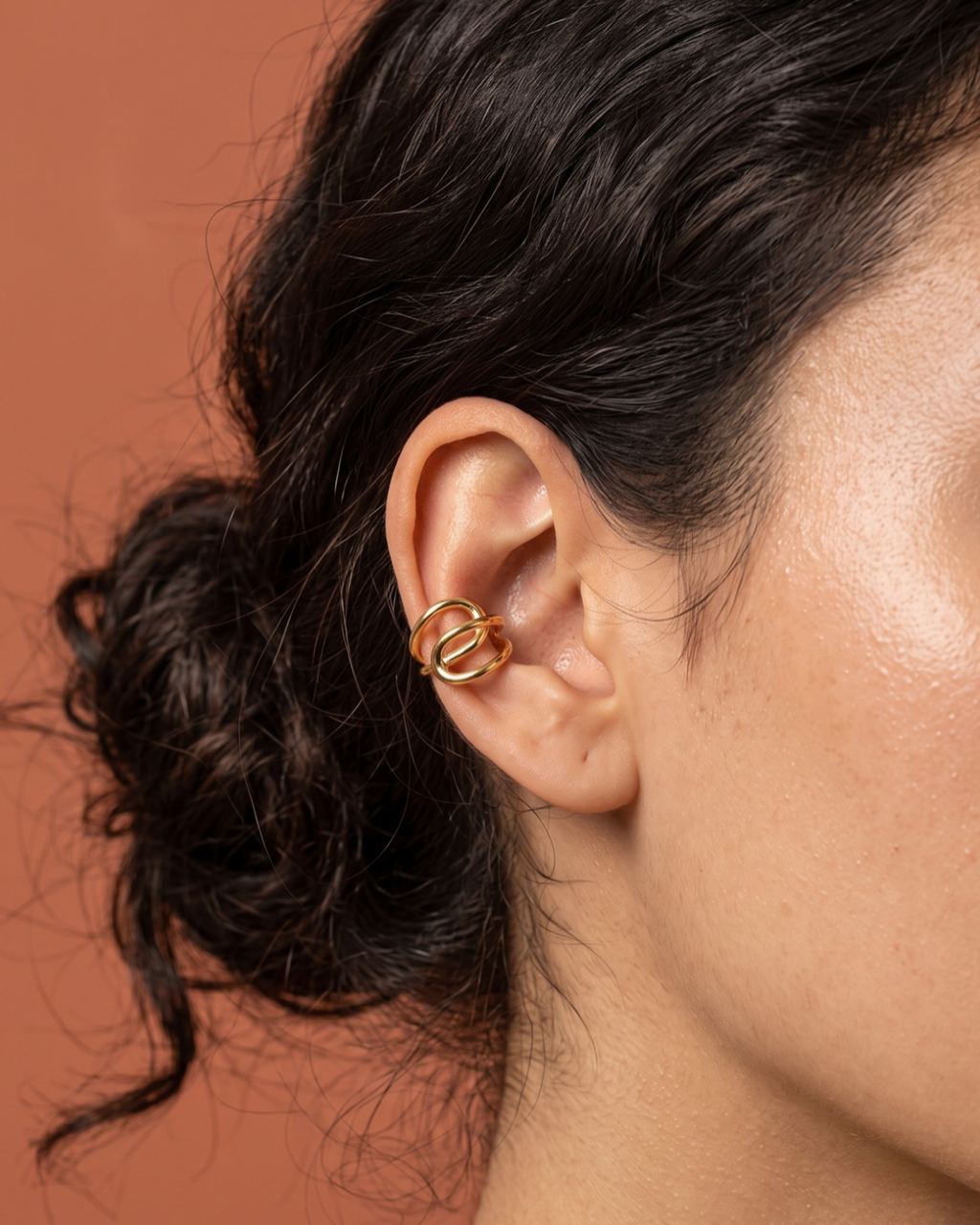 Looped Orbit Sleek Ear Cuff