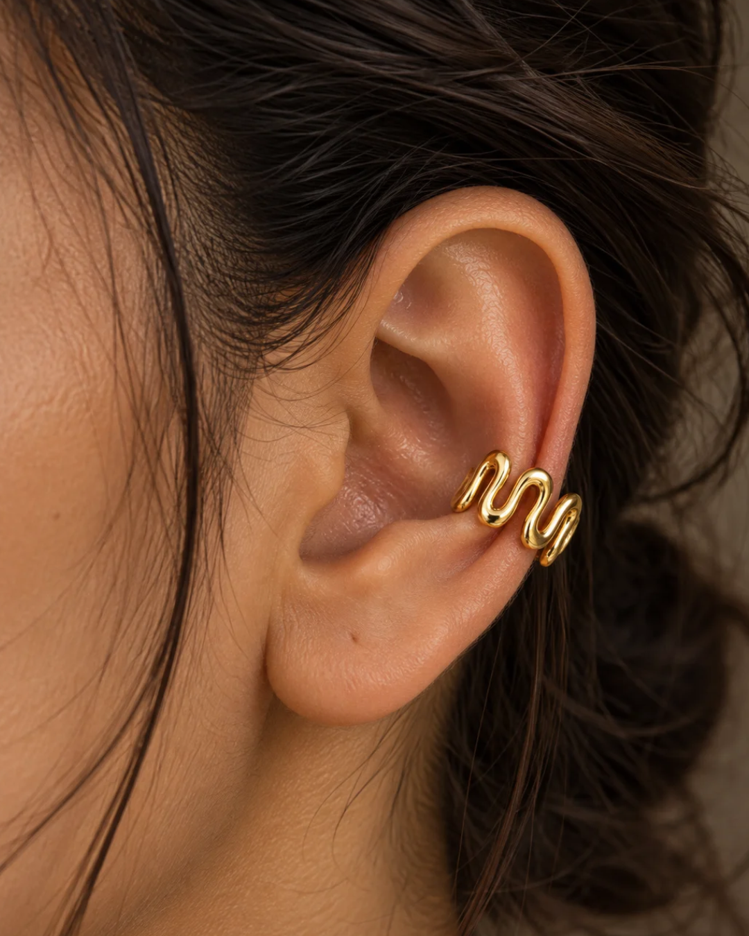 Serpentine Zigzag Ear Cuff