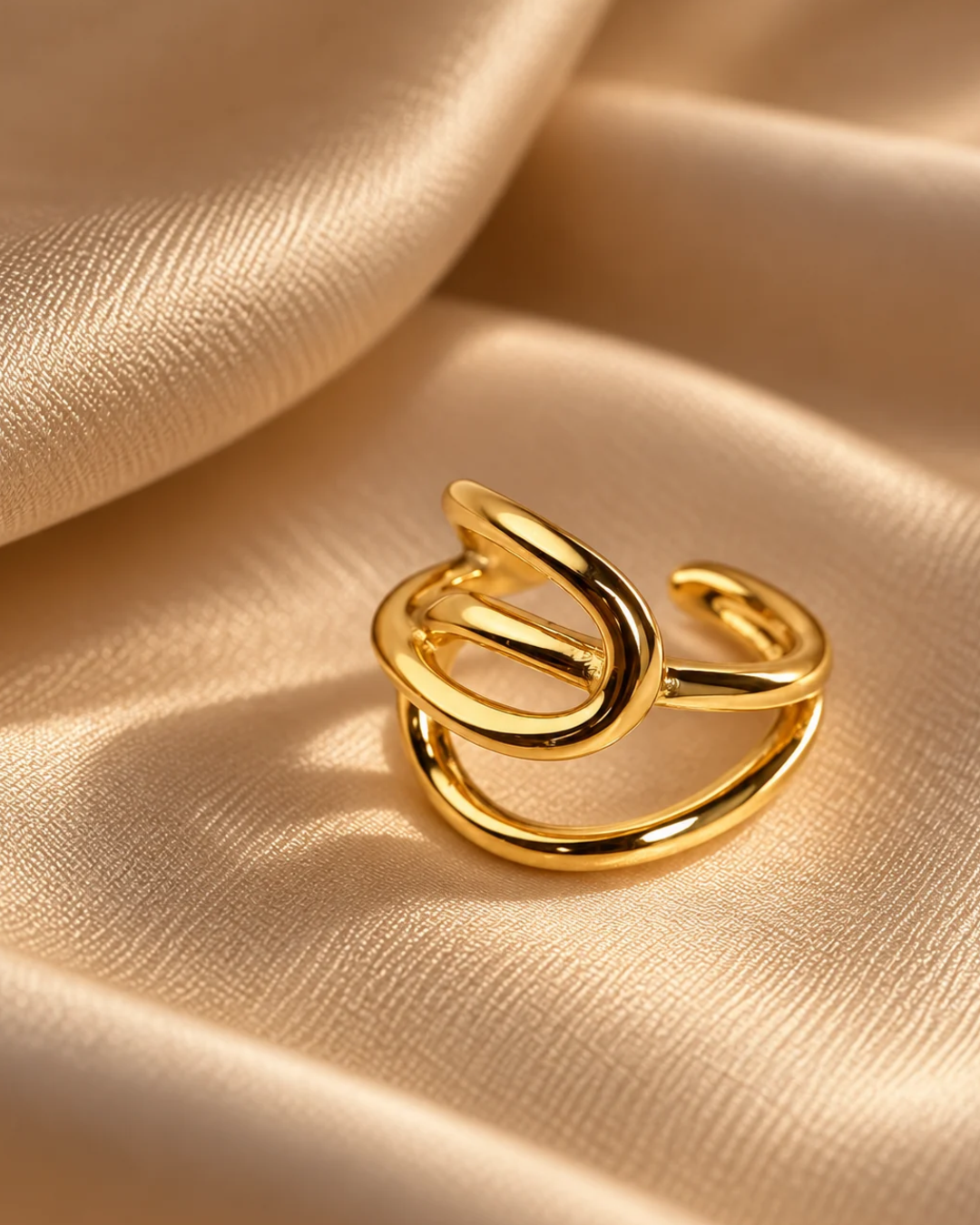 Looped Orbit Sleek Ear Cuff