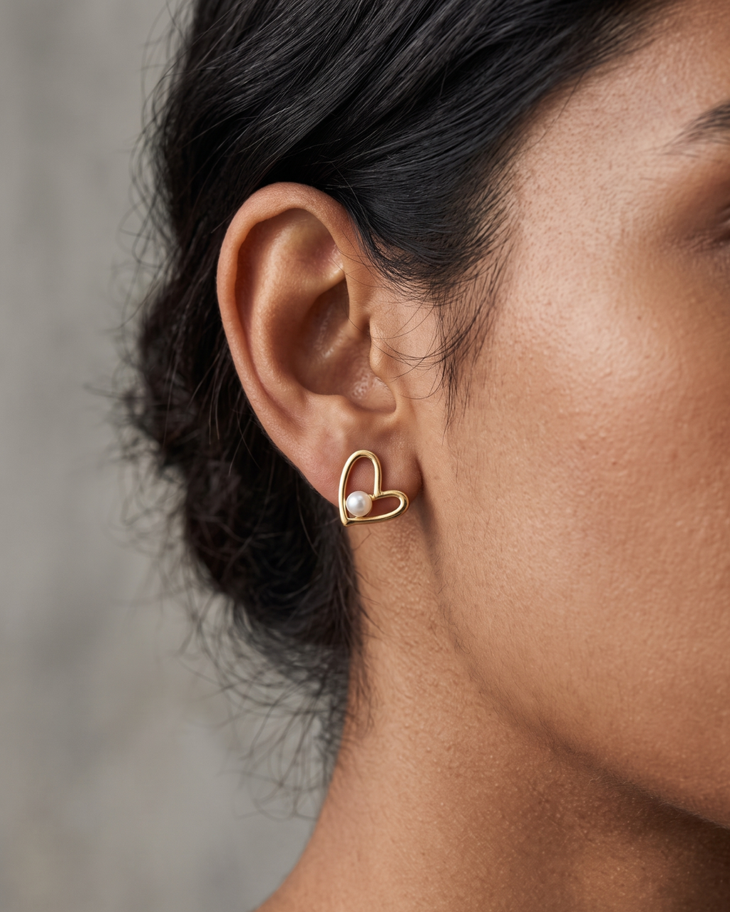 Open Heart Pearl Stud Earrings