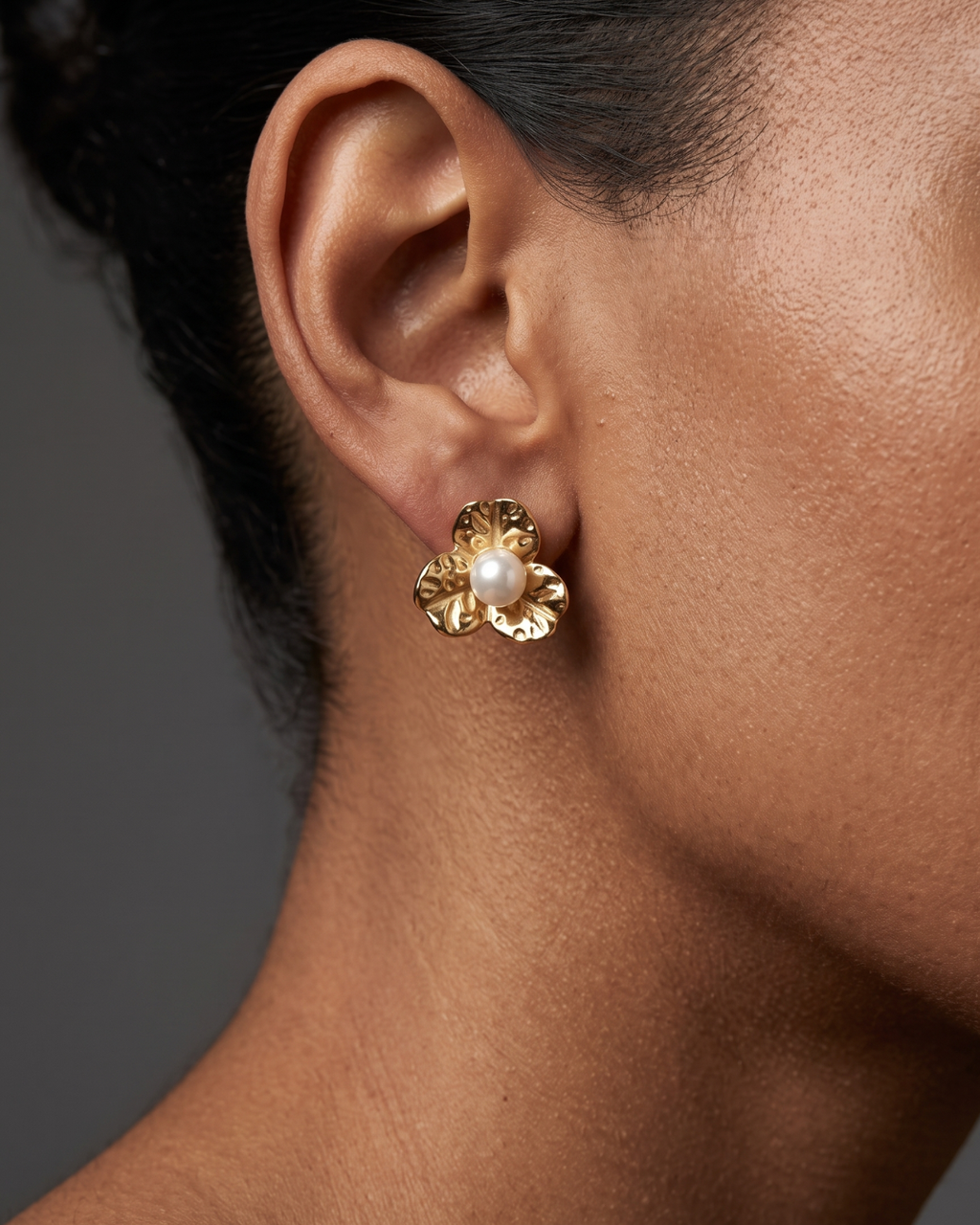 Botanical Pearl Flower Stud Earrings