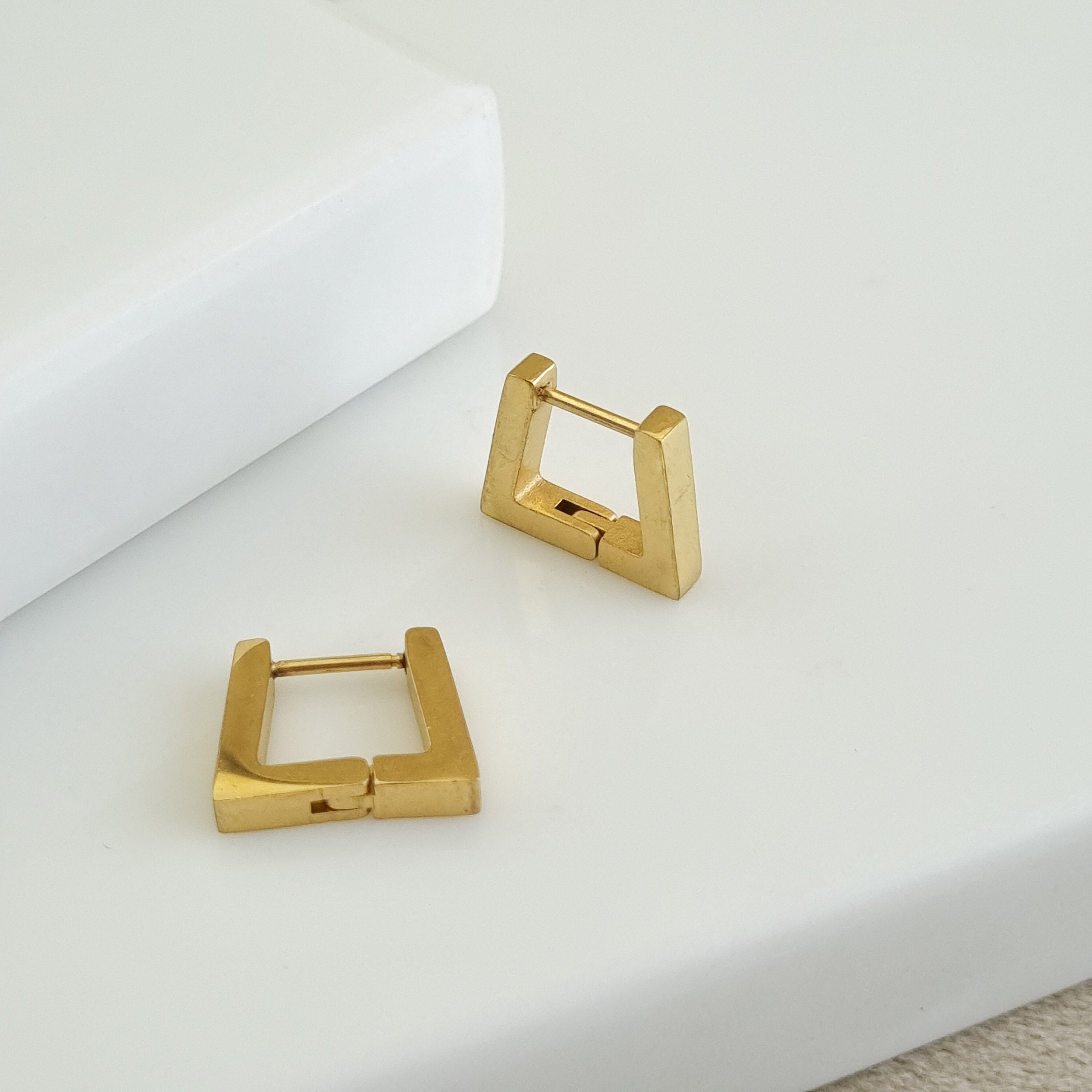Quadra Architectural Hoops