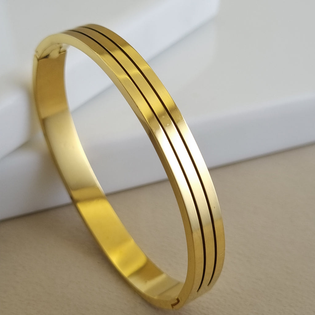 Linear Triple-Groove Bangle – Anti-Tarnish, 18K Gold Plated & Waterproof