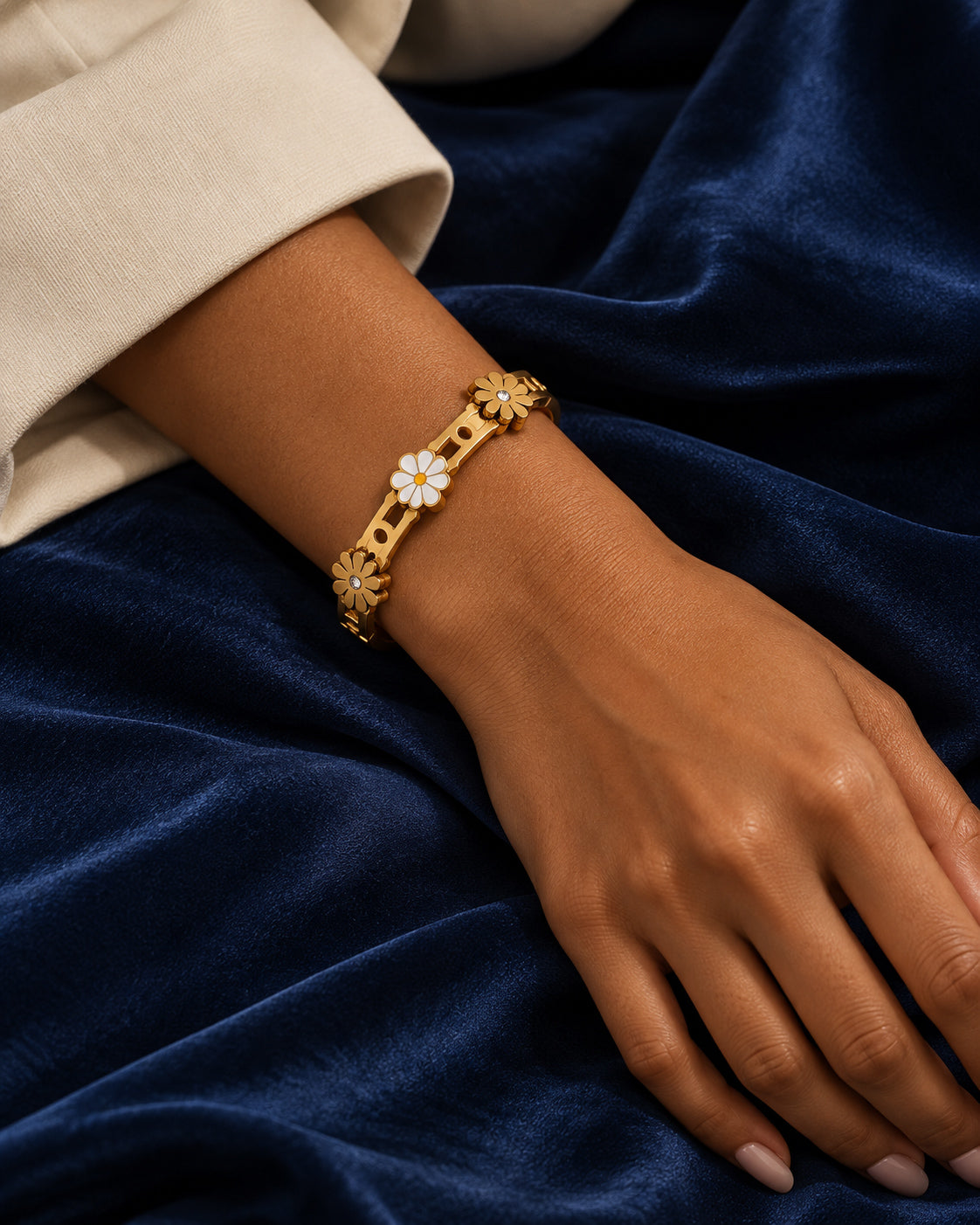 Daisy Bloom Spring Cuff Bracelet
