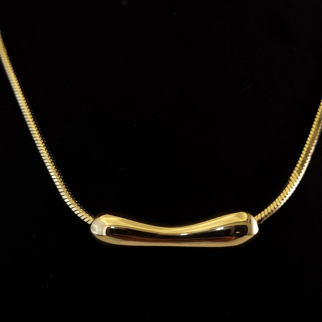 Serene Capsule Necklace