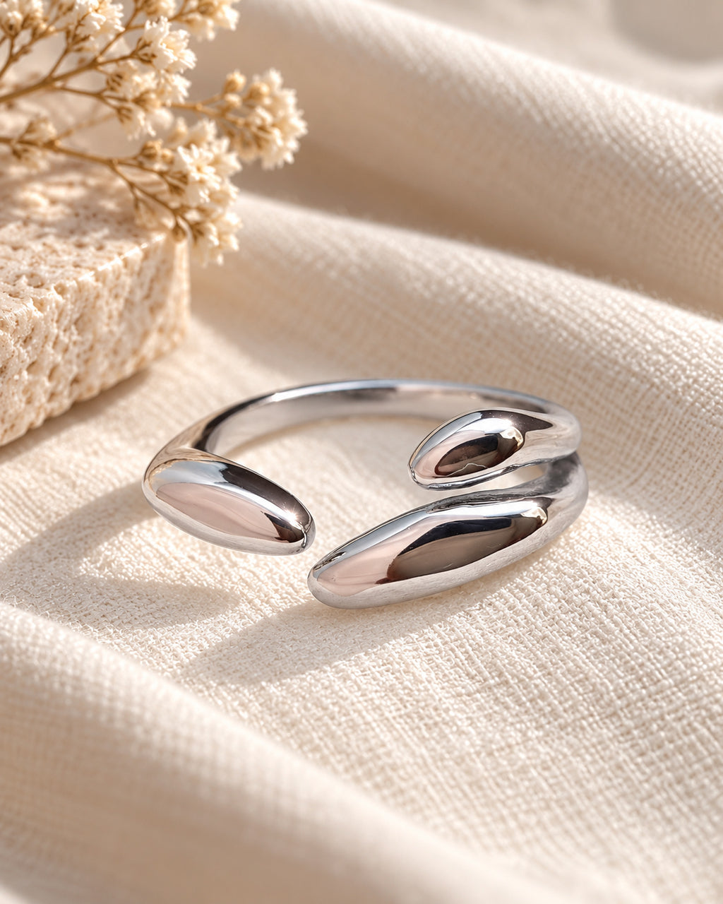Molten Double-End Open Ring