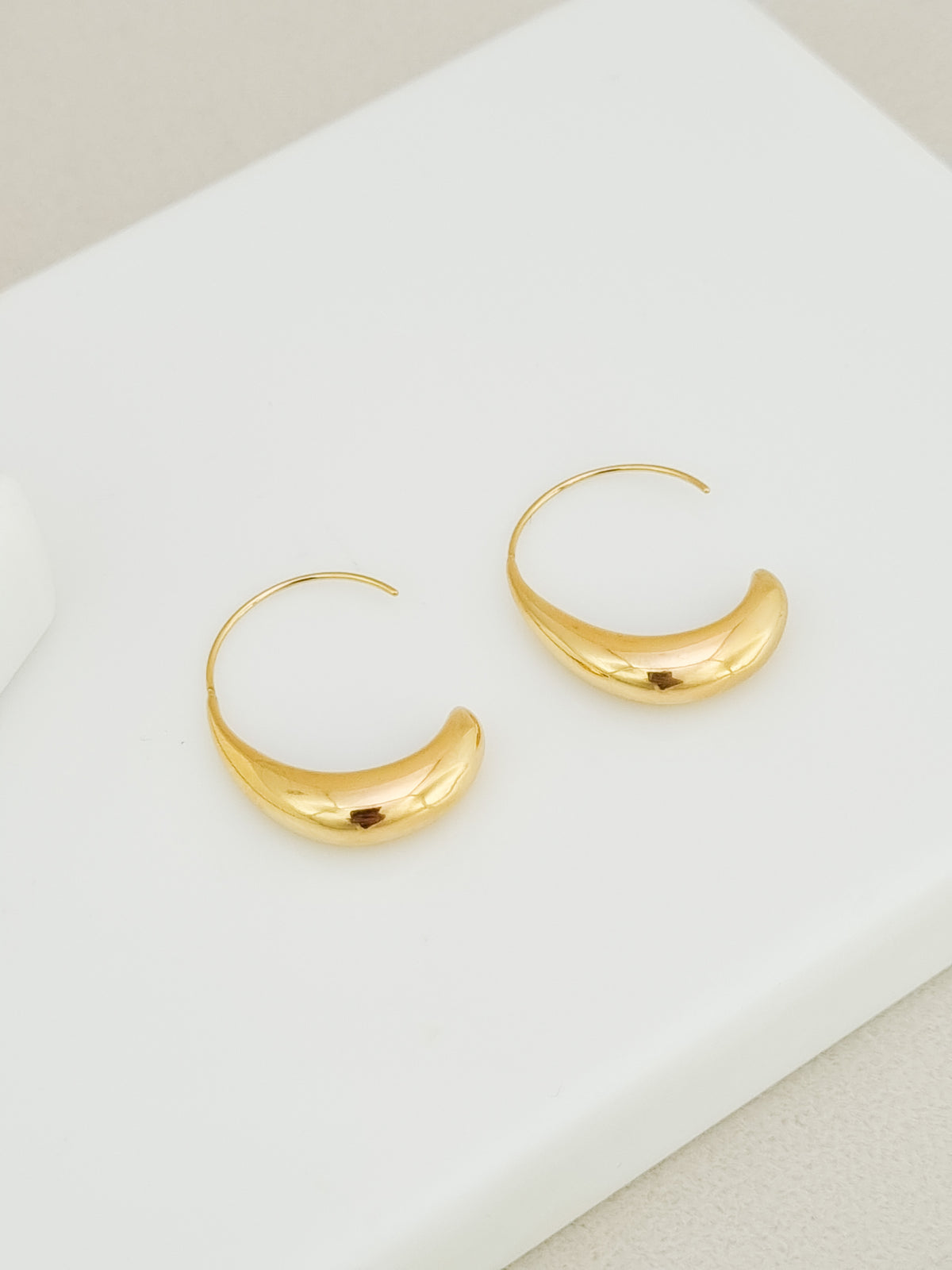 Molten Crescent Tapered Hoop Earrings
