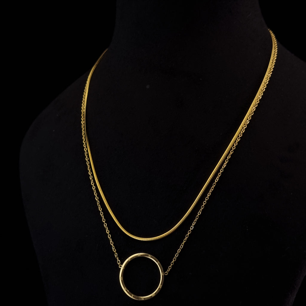 Signature Circle Layers Necklace
