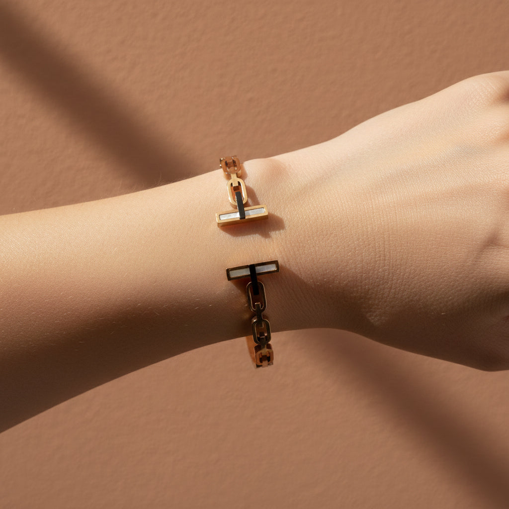 Rose gold chain bangle, waterproof rose gold cuff, 18K rose gold plated bracelet, anti-tarnish link jewelry, open-ended rose gold bangle.