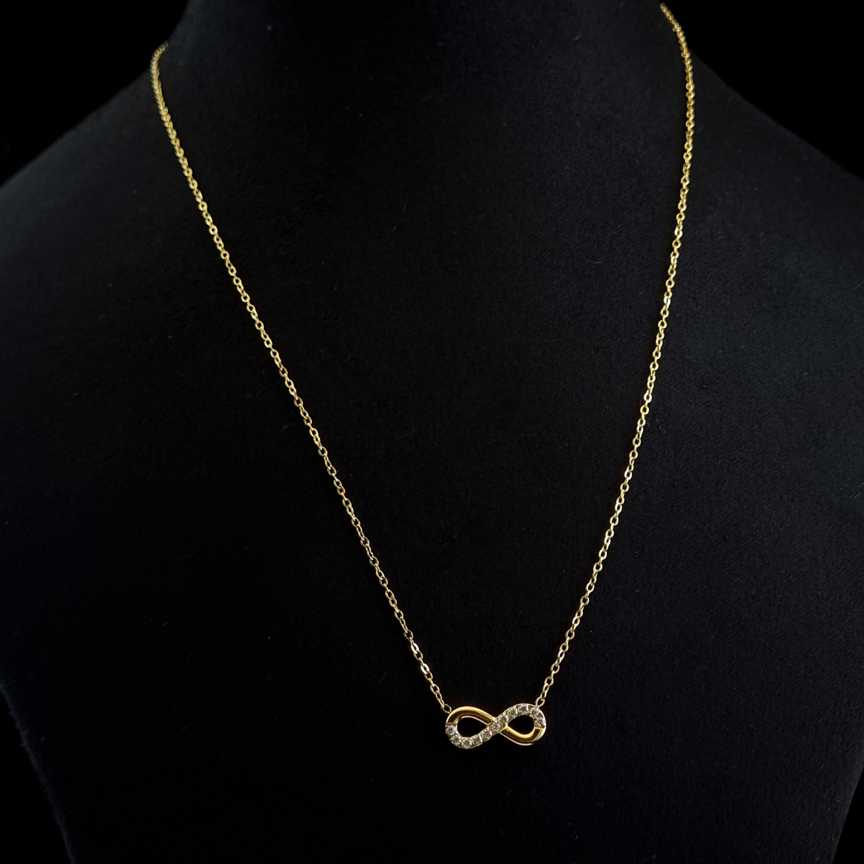 Infinity Crystal Pendant Necklace – Anti-Tarnish, 18K Gold Plated & Waterproof