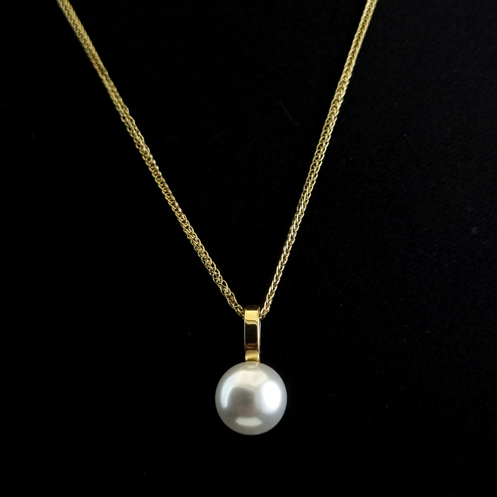 Solitaire pearl necklace, 18K gold plated pearl pendant, waterproof gold jewelry, anti-tarnish pearl necklace, classic gold pearl drop.