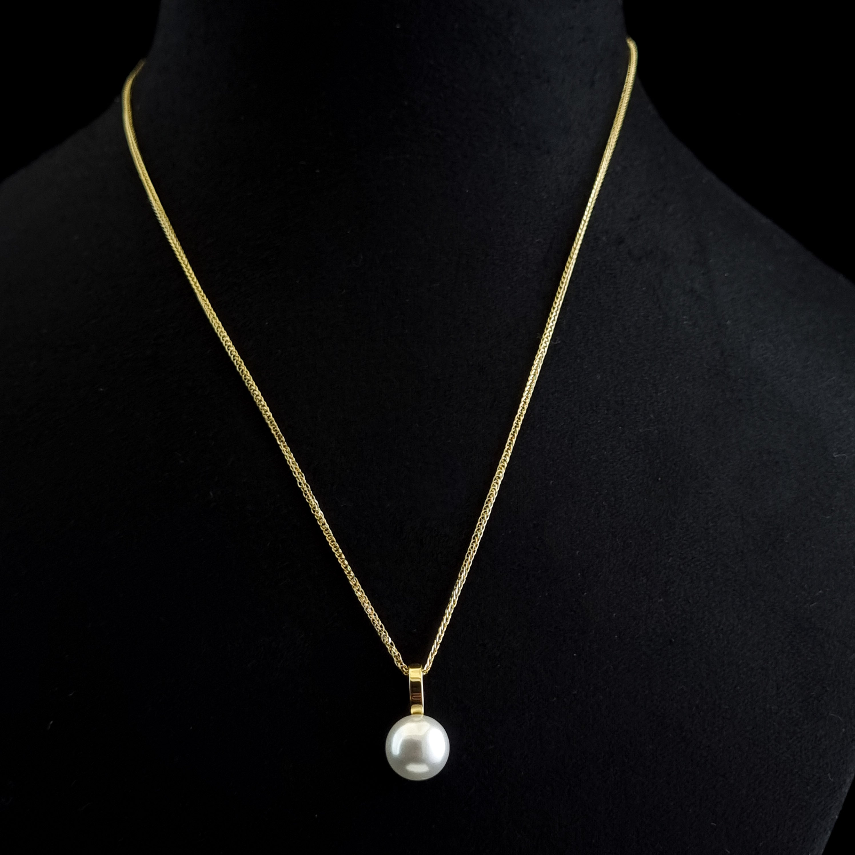 Solitaire Pearl Drop Necklace – Anti-Tarnish, 18K Gold Plated & Waterproof