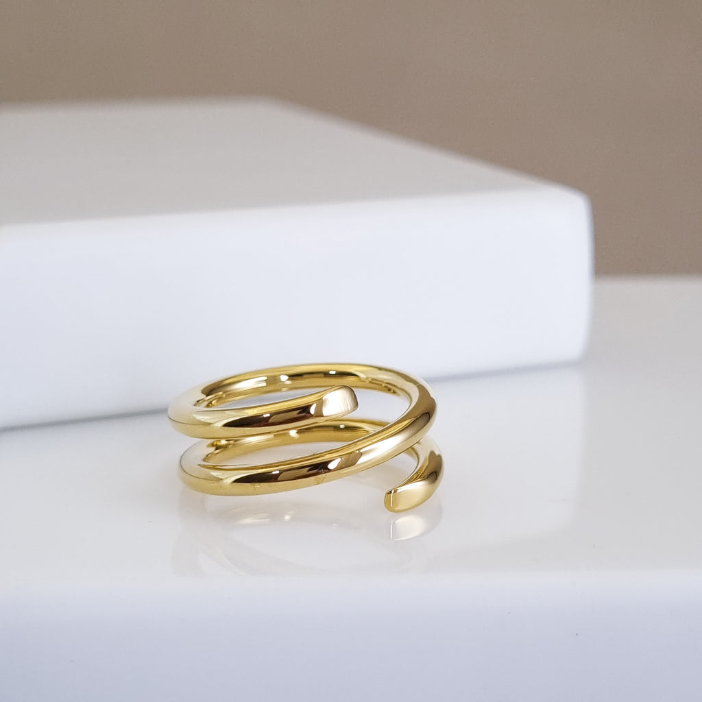 Adjustable gold statement ring, 18K gold plated minimalist ring, waterproof sculptural jewelry, anti-tarnish wrap ring, geometric gold jewelry.