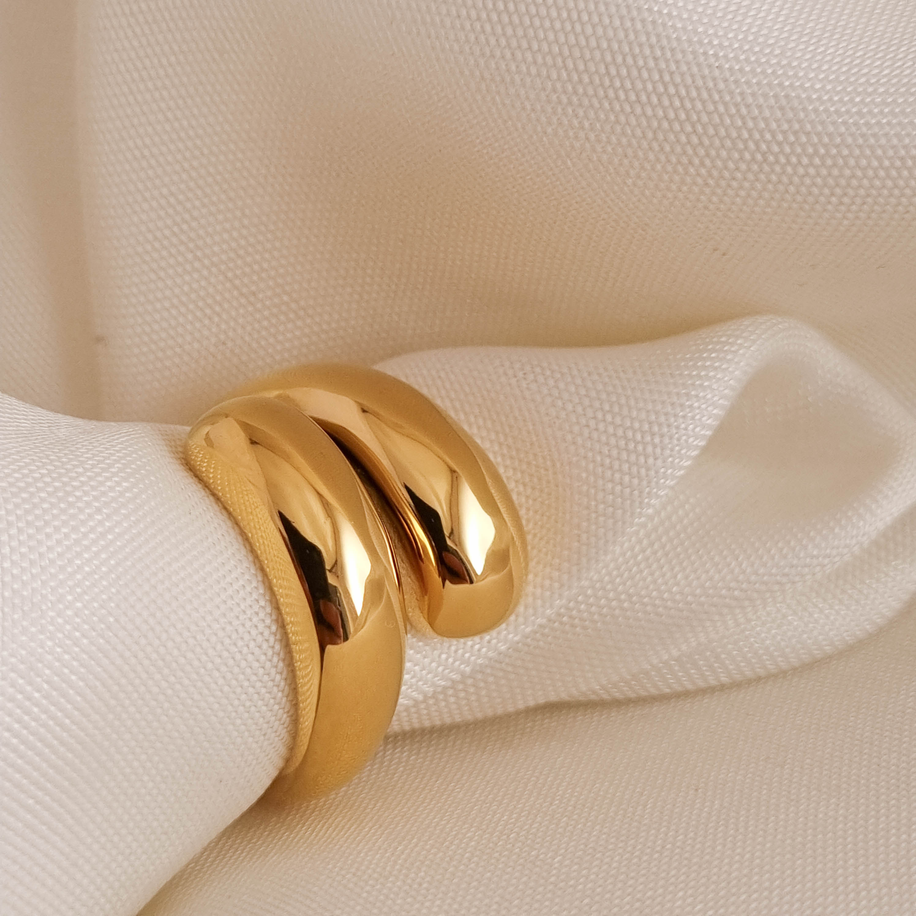 Sculptural Aura Ring