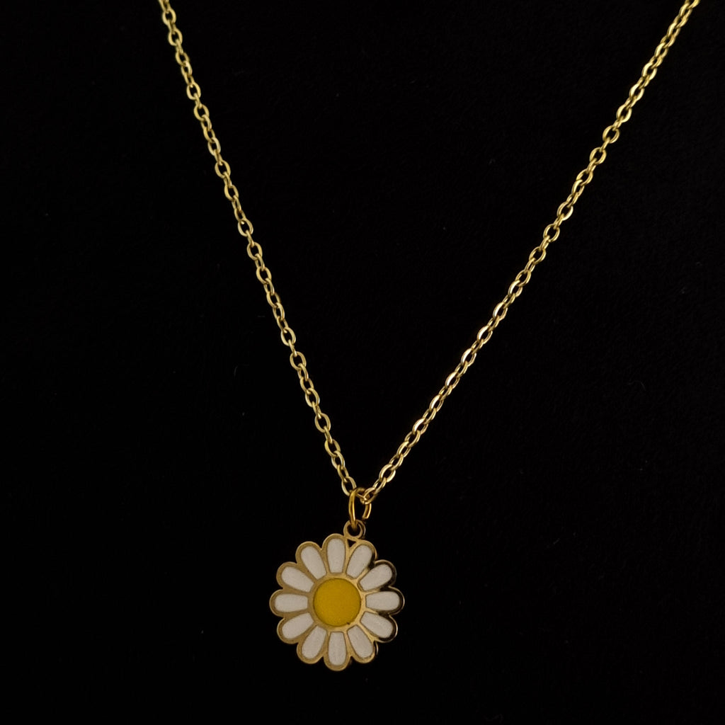 Soleil Daisy Pendant