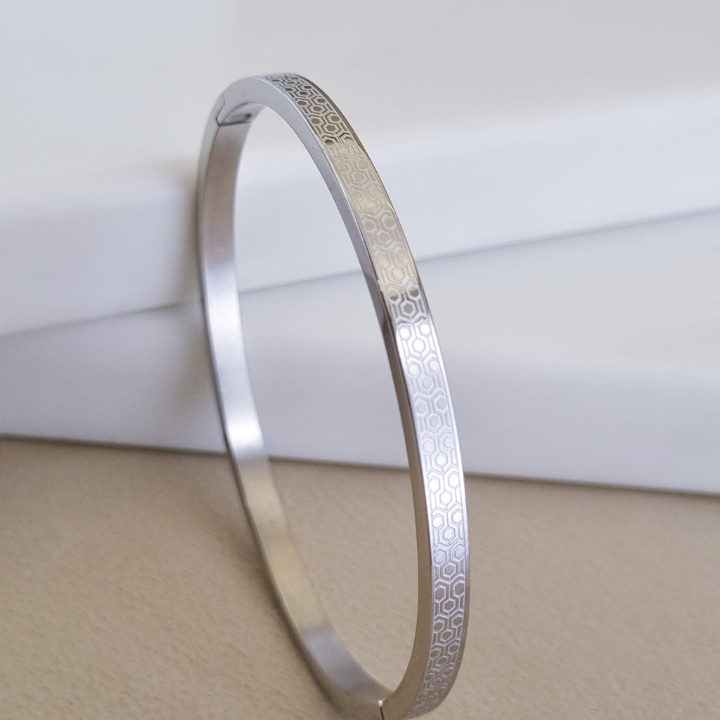 Honeycomb Engraved Silver Bangle – Anti-Tarnish, Rhodium Plated & Waterproof