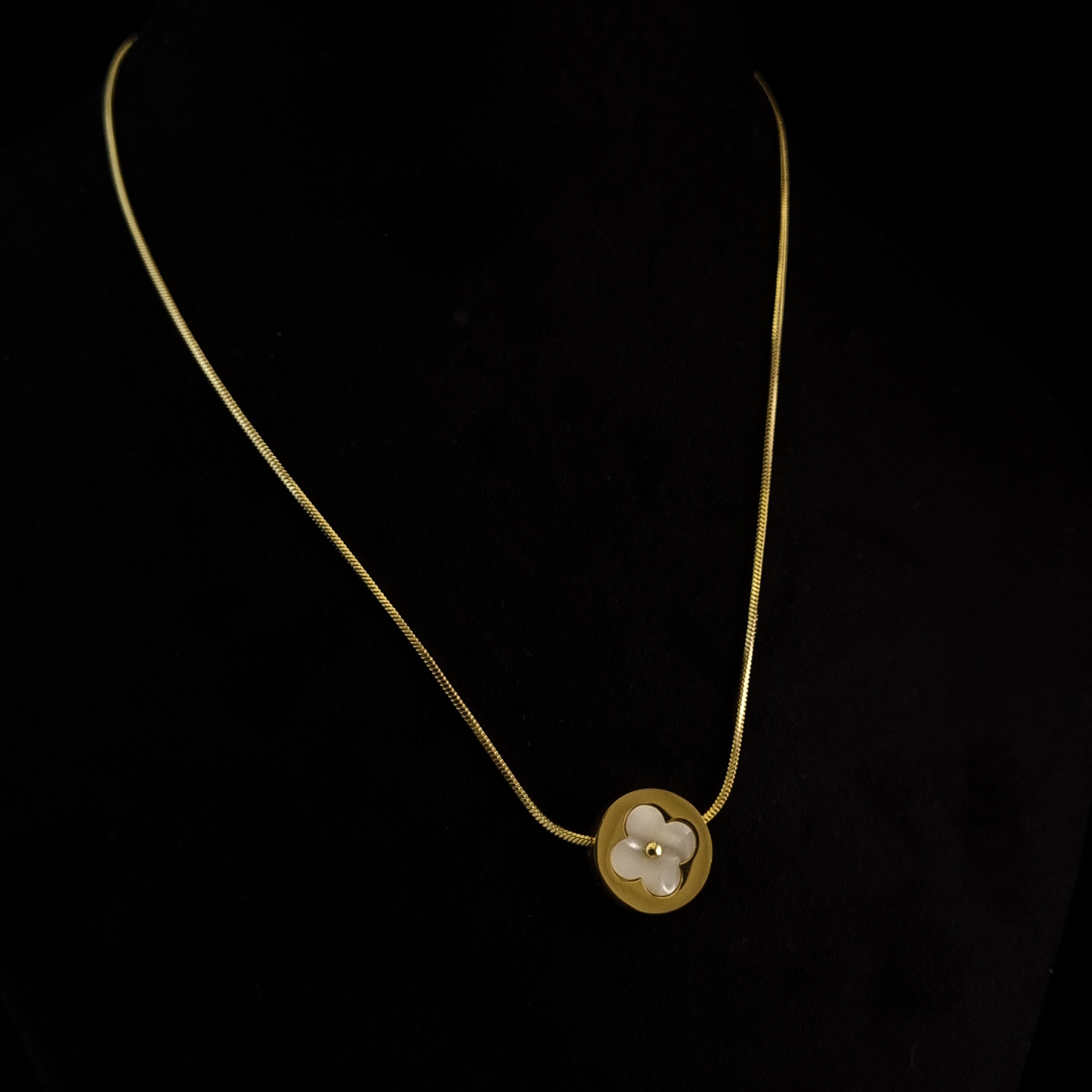 Radiant Clover Necklace