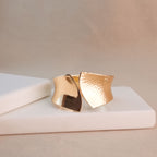 Sculptura Hammered Openable Bracelet