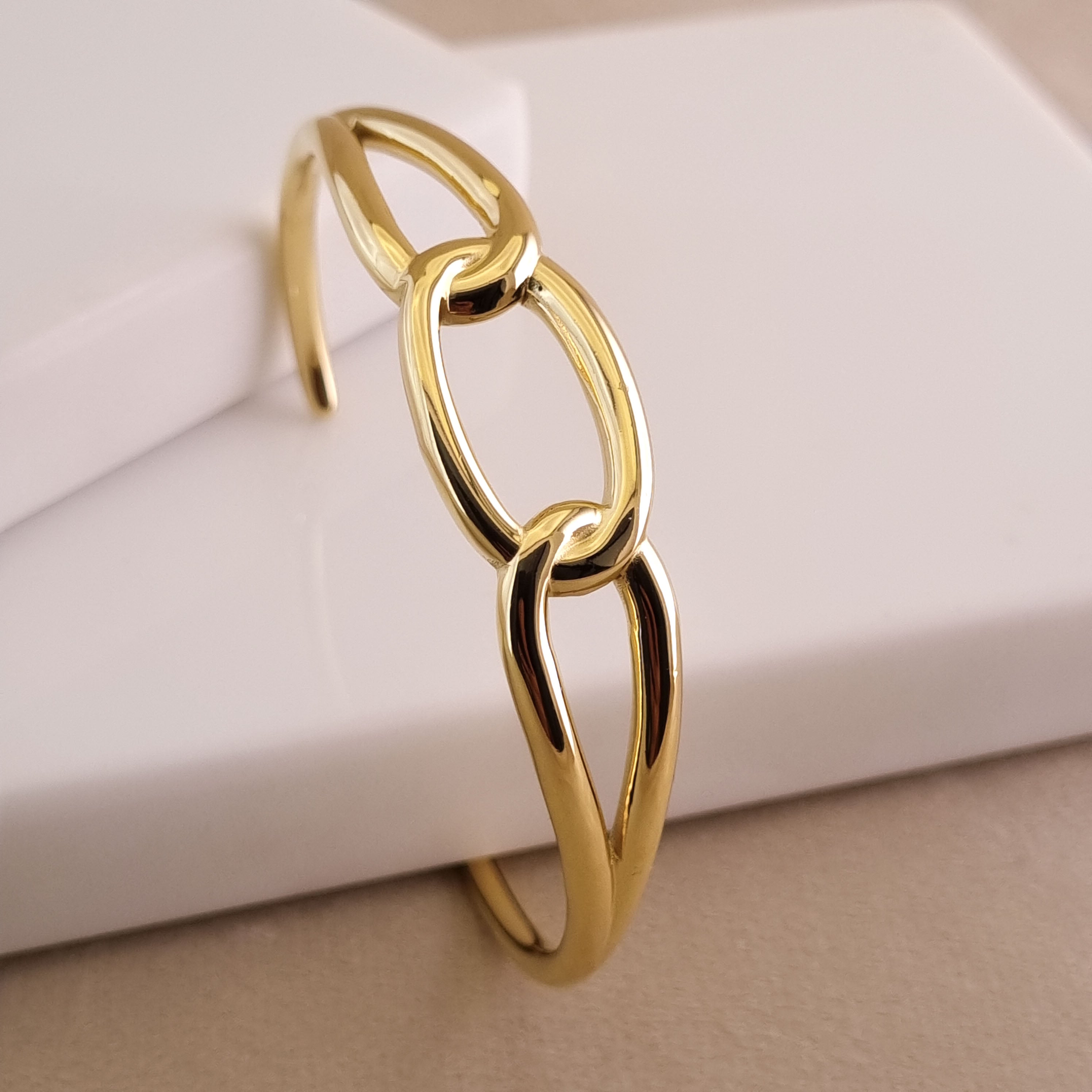 Interlink Aura Cuff