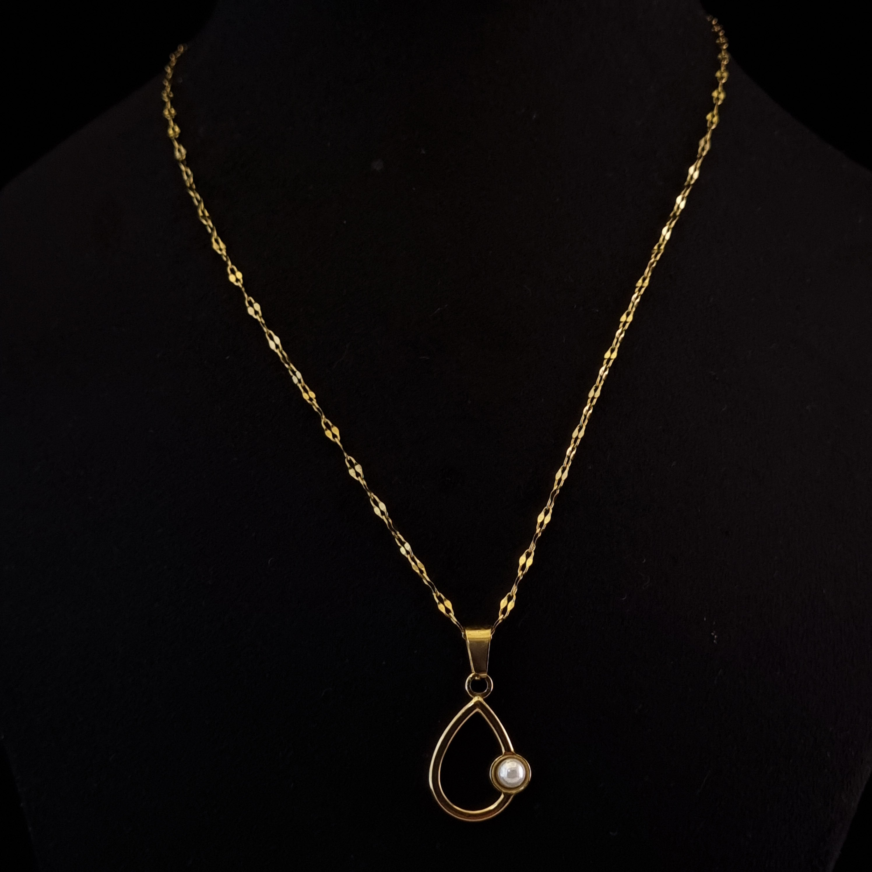 Lustre Drop Necklace