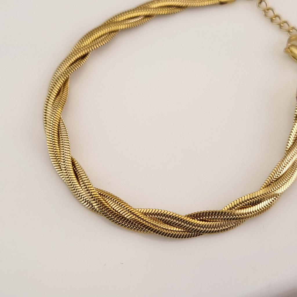 Aurora Twist Bracelet