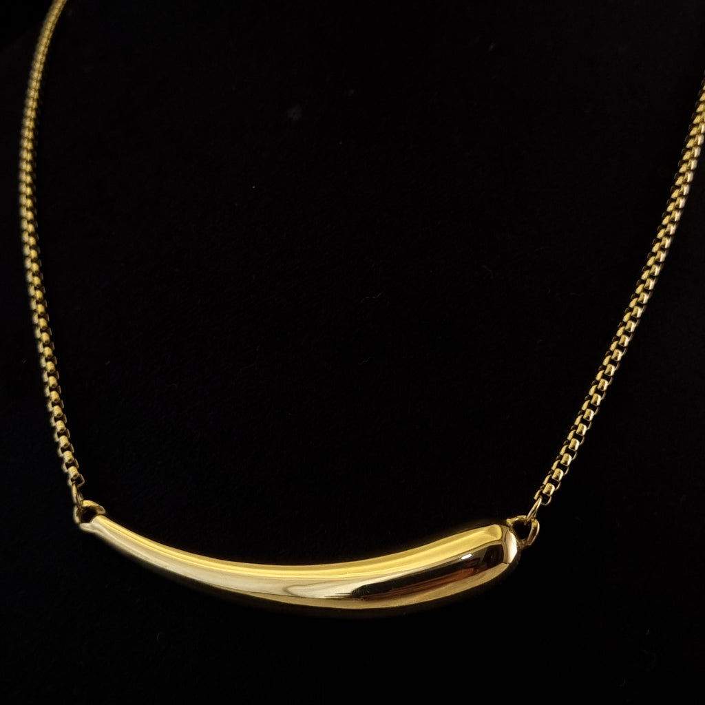 Fluid Arc Necklace