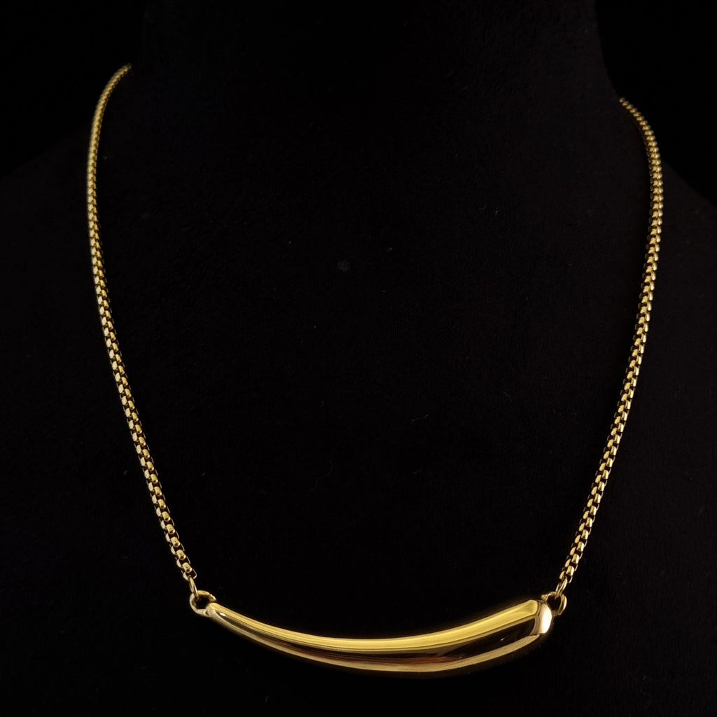 Fluid Arc Necklace