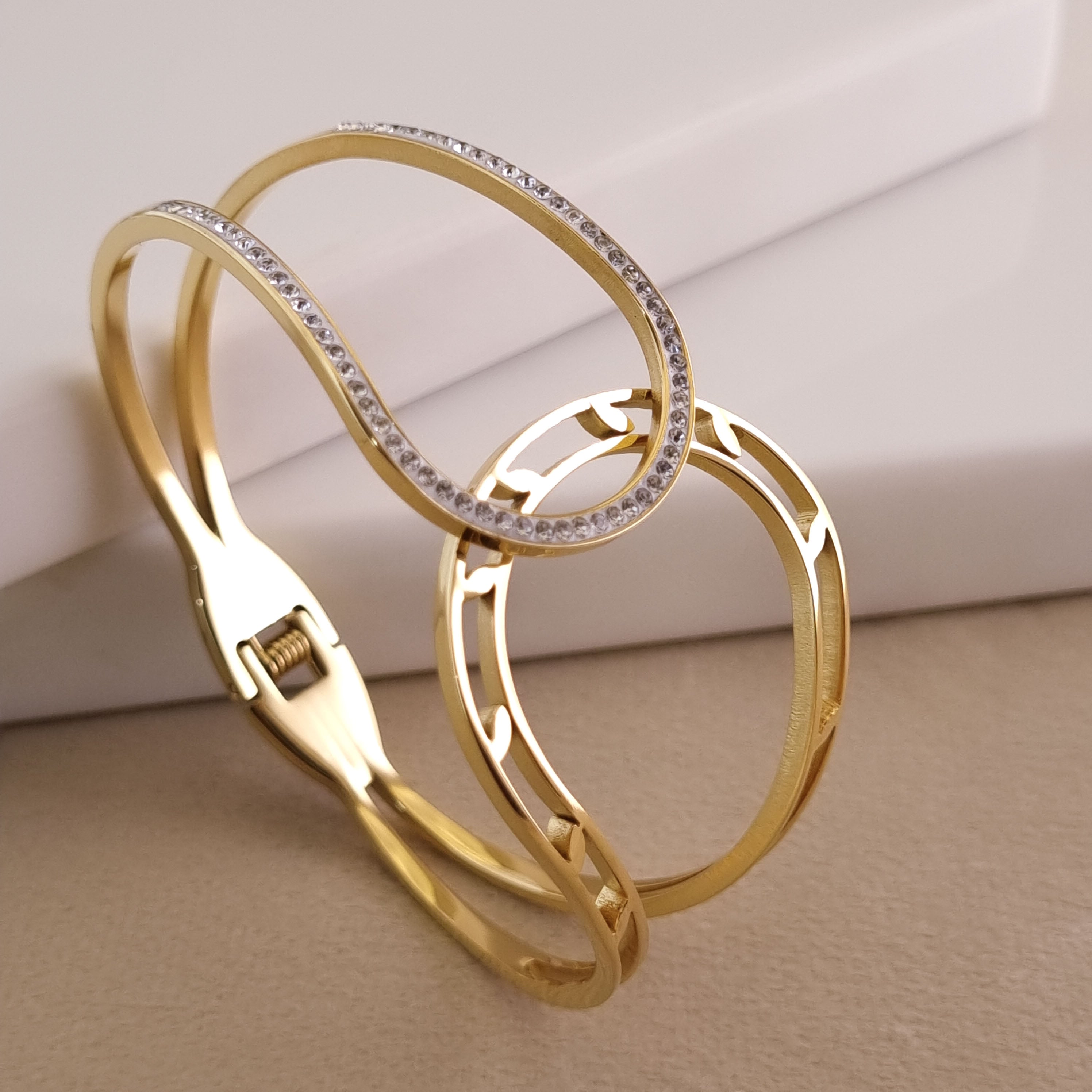 Interlink Sparkle Bracelet