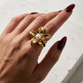 Adjustable gold flower ring, 18K gold plated pearl ring, waterproof floral jewelry, anti-tarnish statement ring, botanical gold jewelry.