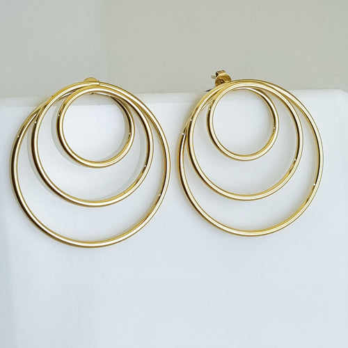 18K gold-plated hoops, waterproof gold earrings, anti-tarnish triple hoops, hypoallergenic jewelry, sculptural gold earrings, architectural hoop earrings.