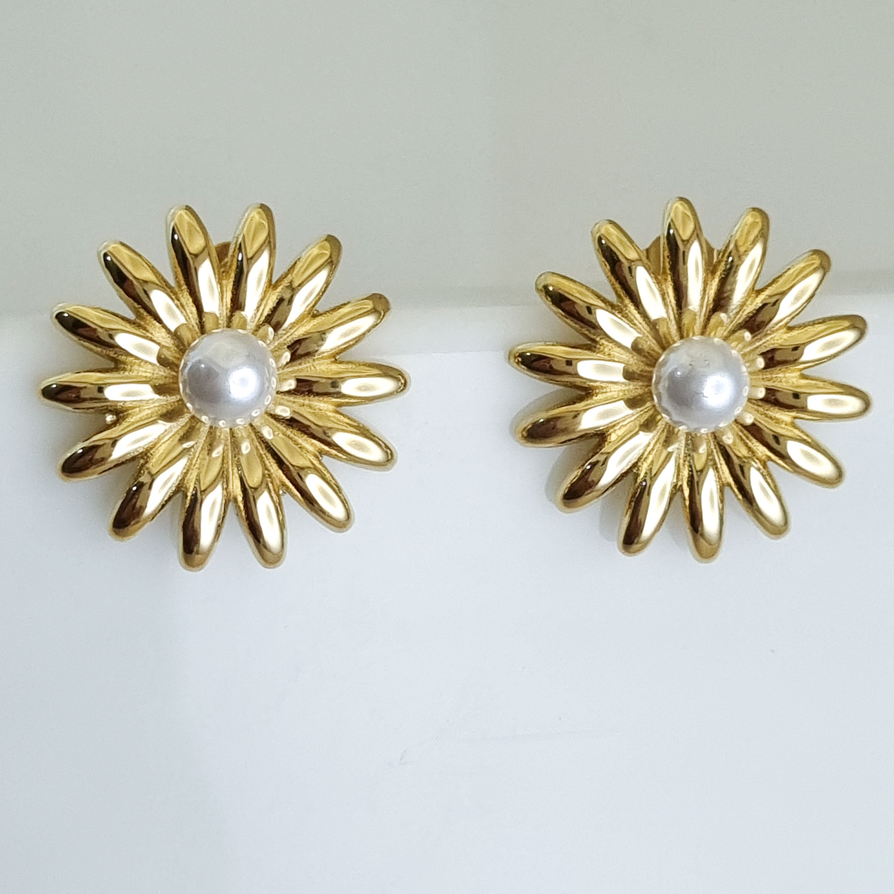 Solaris Sunburst Pearl Stud Earrings