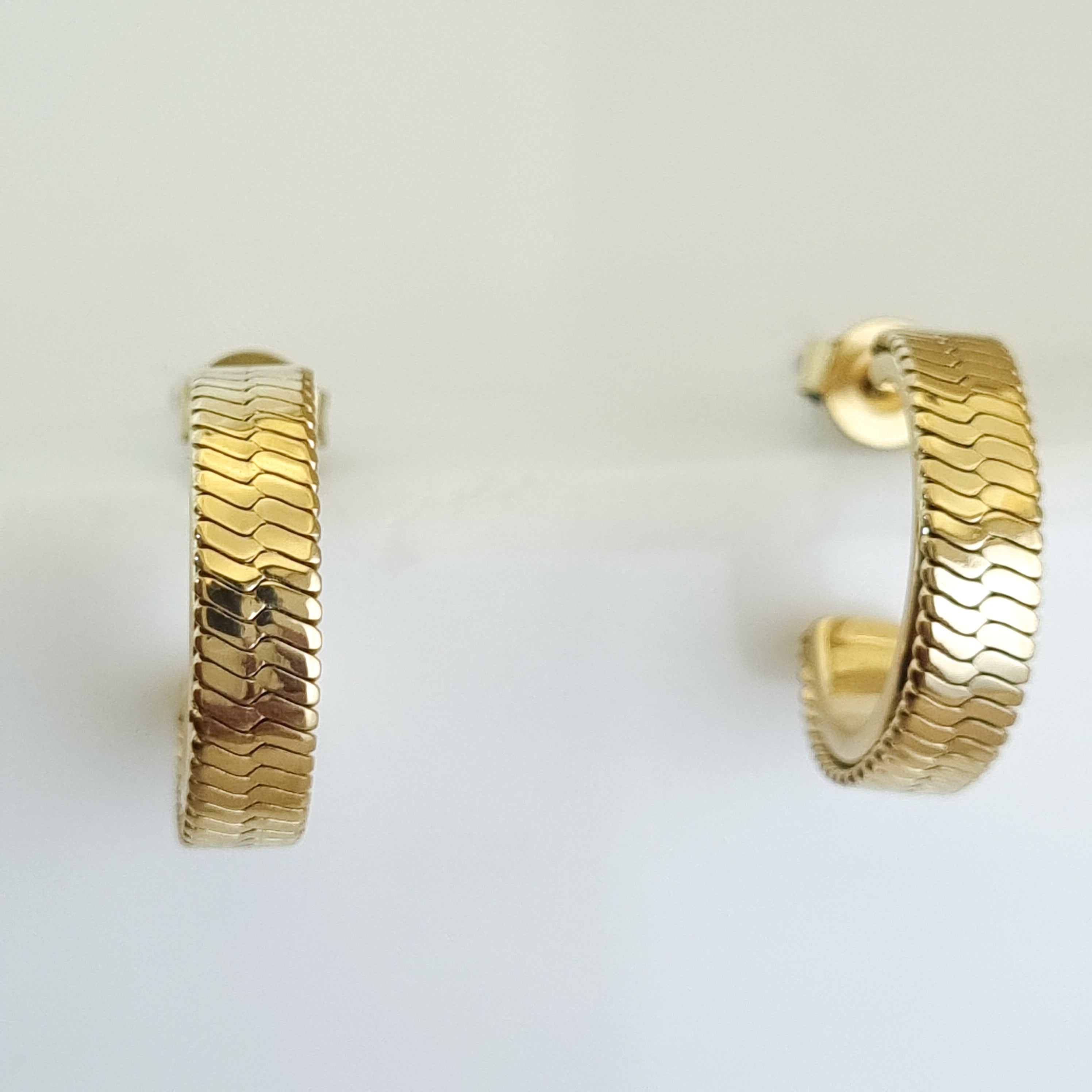 Nova Embossed Huggie Hoops